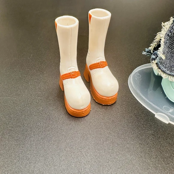 Bratz First Edition Cloe Doll ‘Altered’ 10" Blonde Hair W Outfit & Shoes 2001 - Picture 11 of 15